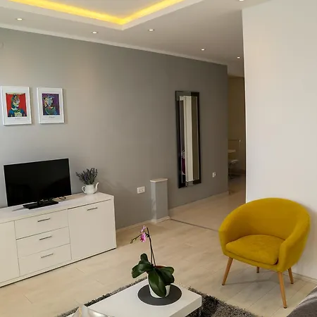 Viskovic Margita * Hvar Town