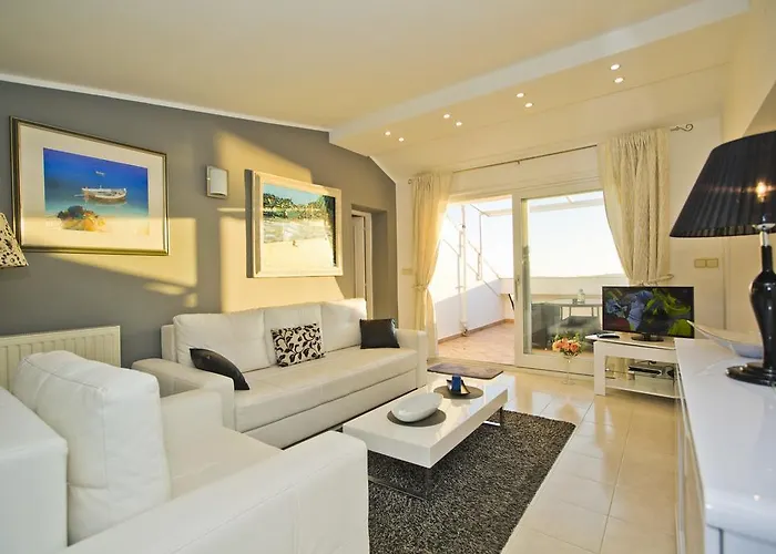 Viskovic Margita * Hvar Town