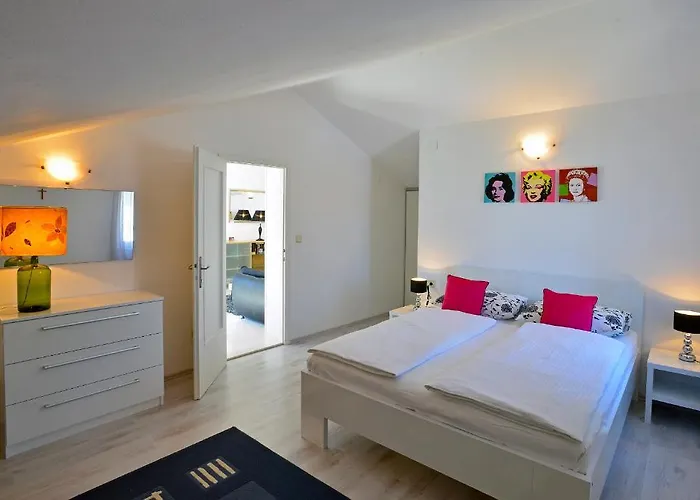 Viskovic Margita Hvar Town